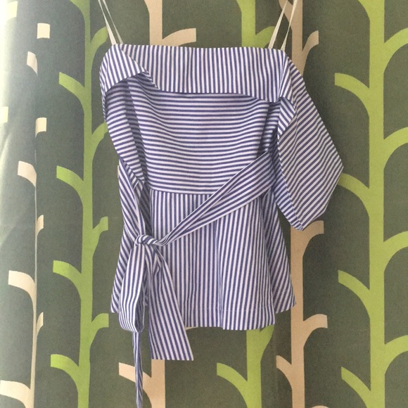 J.O.A striped with one shoulder top - Picture 4 of 6